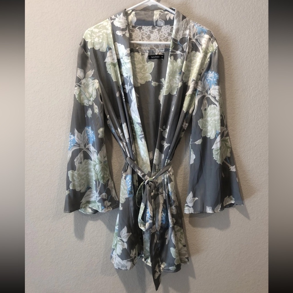 BooHoo Floral Print Robe M
